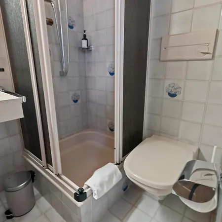 Piscine, & Vue Sur Le - 6 Pers * Кран-Монтана