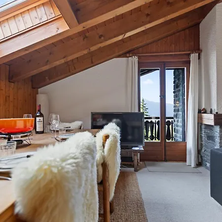 Piscine, & Vue Sur Le - 6 Pers Appartement *