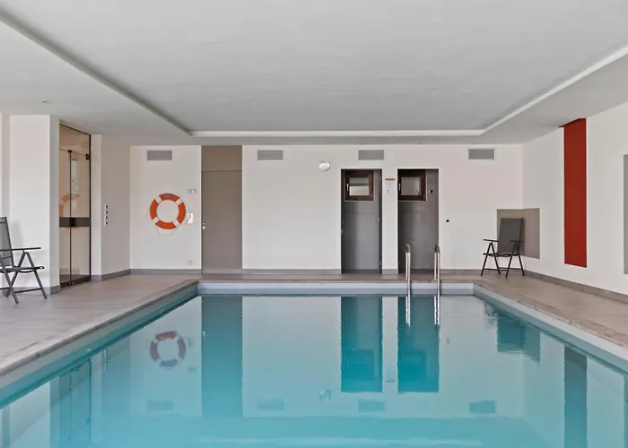 Piscine, & Vue Sur Le - 6 Pers * Crans-Montana