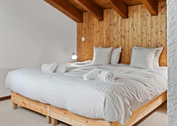 Piscine, & Vue Sur Le - 6 Pers